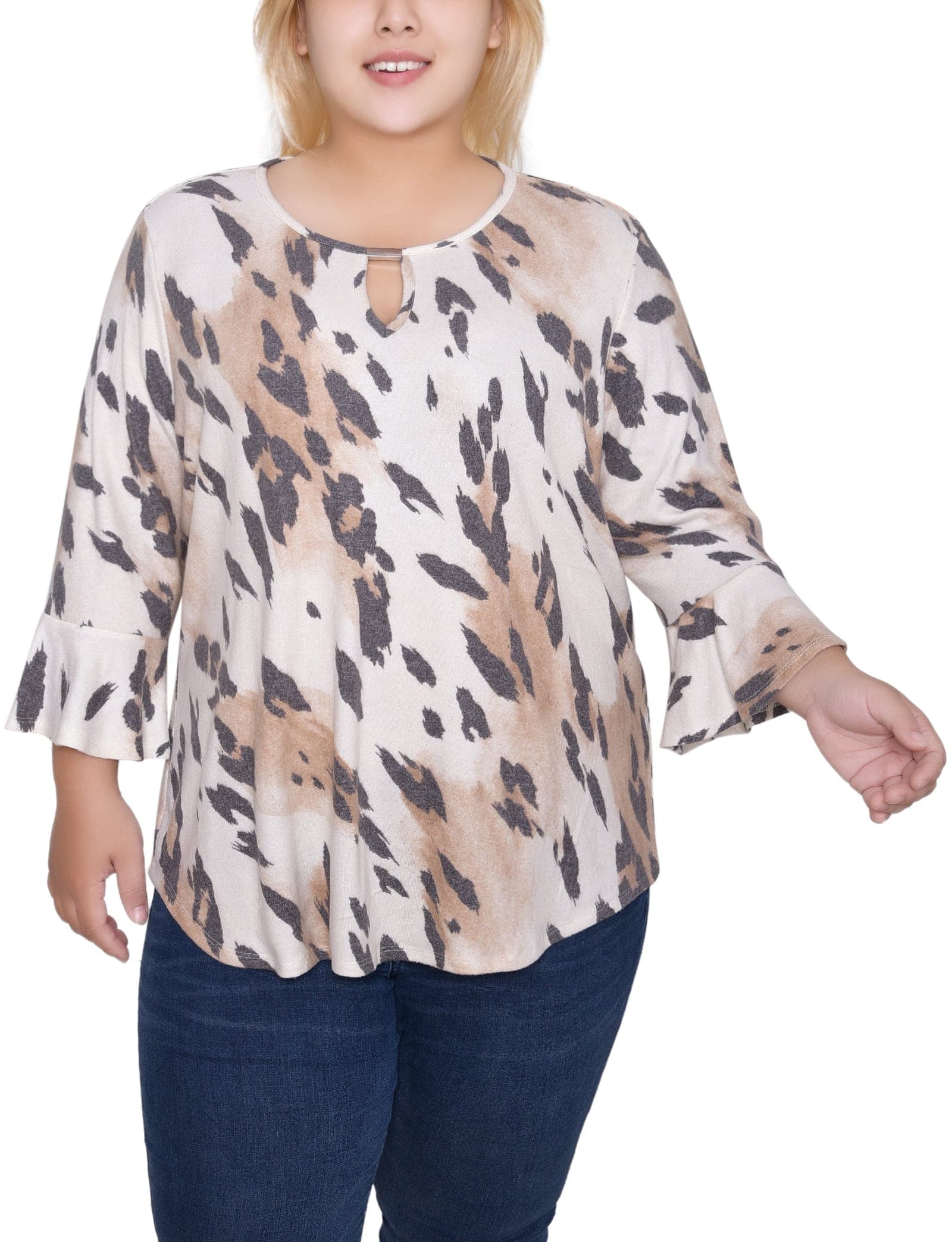 Plus Size 3/4 Bell Sleeve Top with Hardware