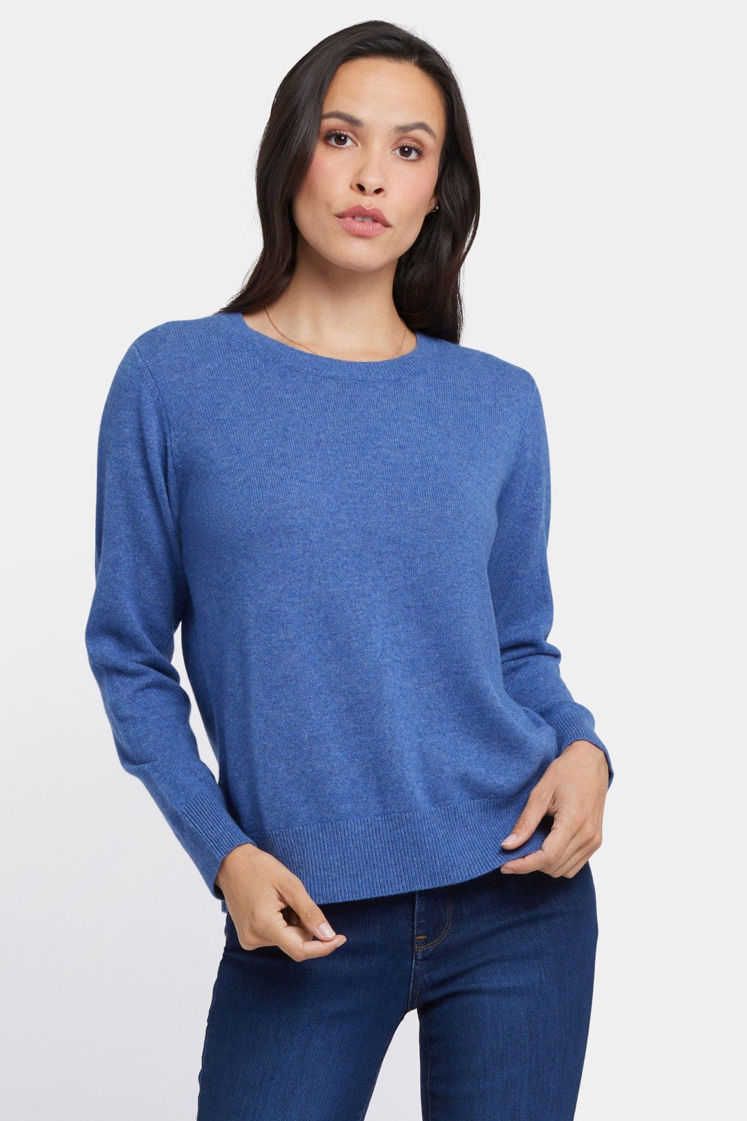 Cashmere Essential Crewneck Sweater