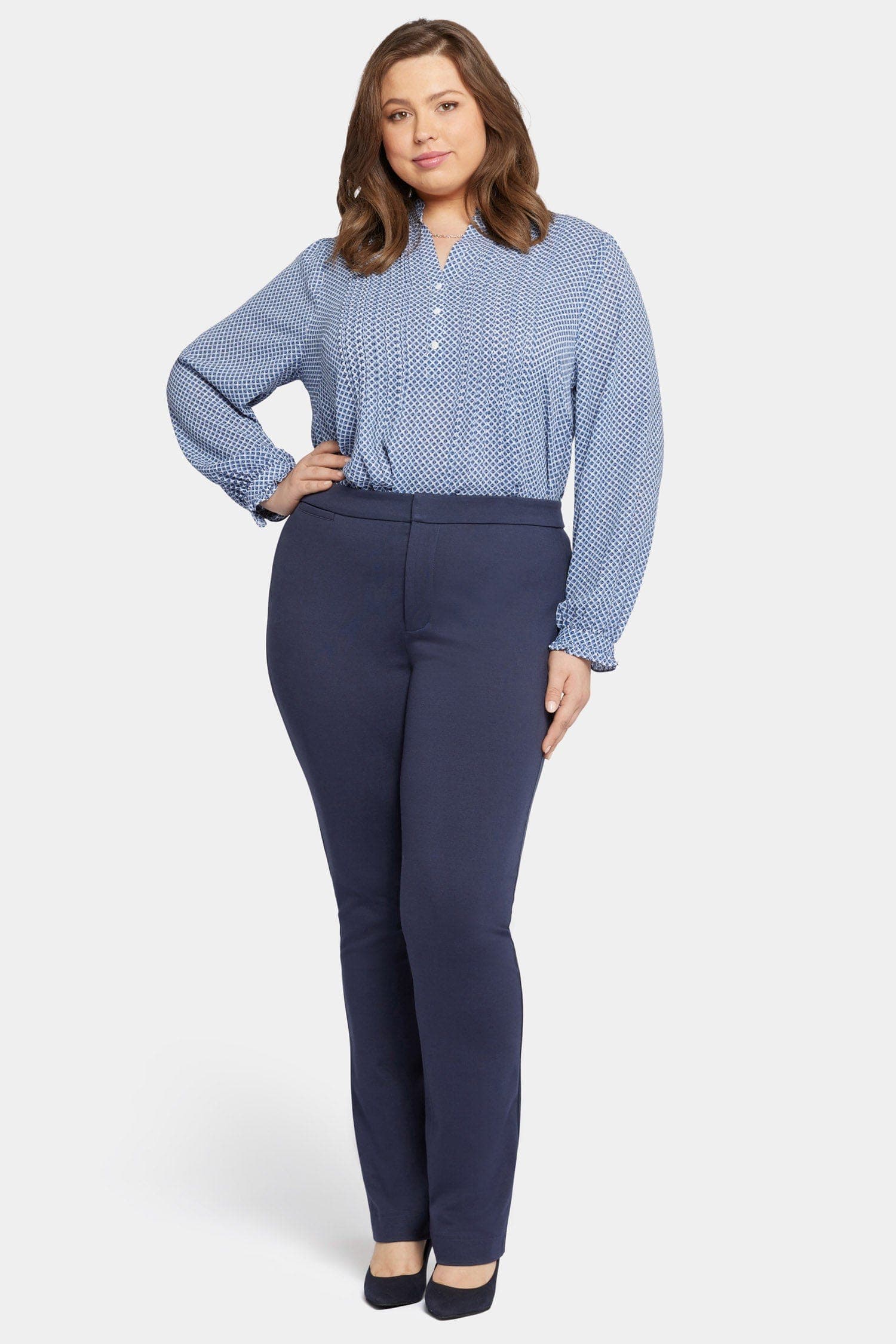 Slim Trouser Pants in Plus Size