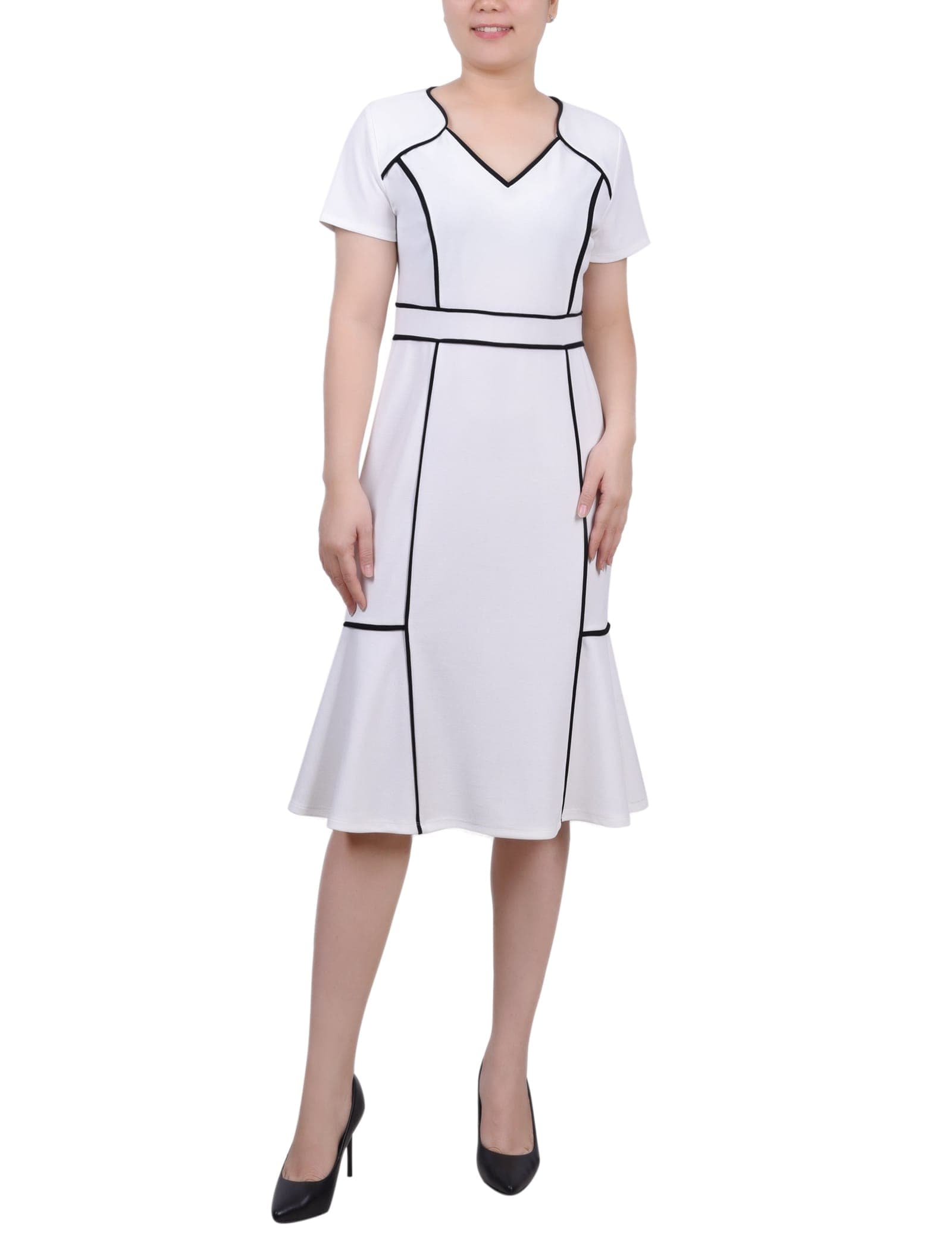 Short Sleeve Piped Detail Dress