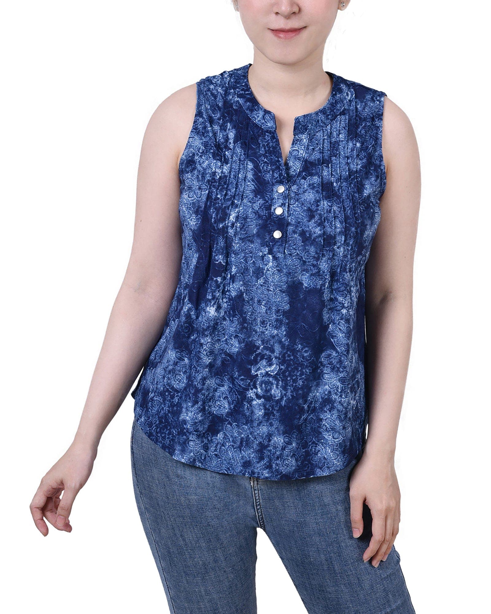 Petite Sleeveless Jacquard Y Neck Top