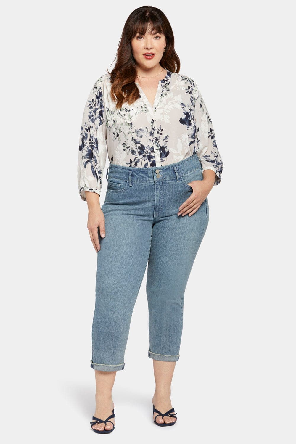 Chloe Capri Jeans in Plus Size