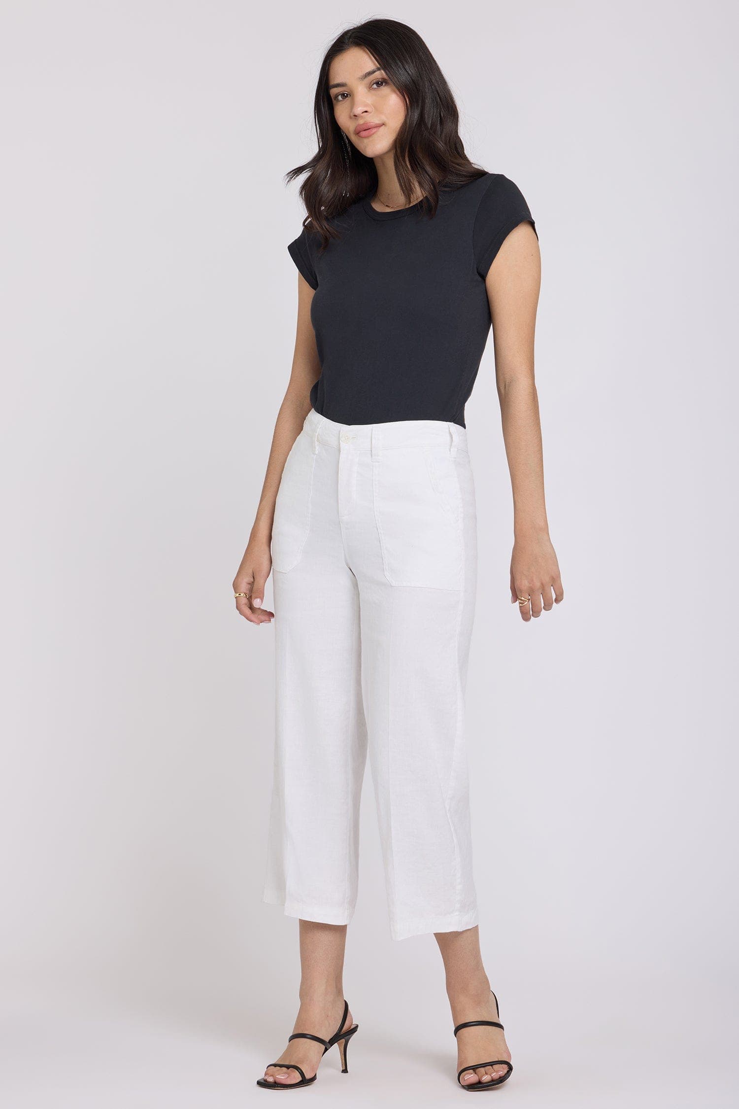 Wide Leg Cargo Capri Pants